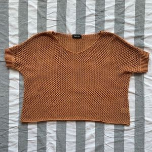 NWOT FAB’RIK ORANGE CROPPED SHORT SLEEVE SWEATER